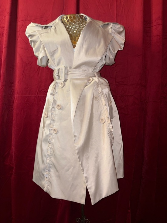 Arden B Jackets & Blazers - NWT Arden B. Satin Ivory Jacket Lining with Floral Label